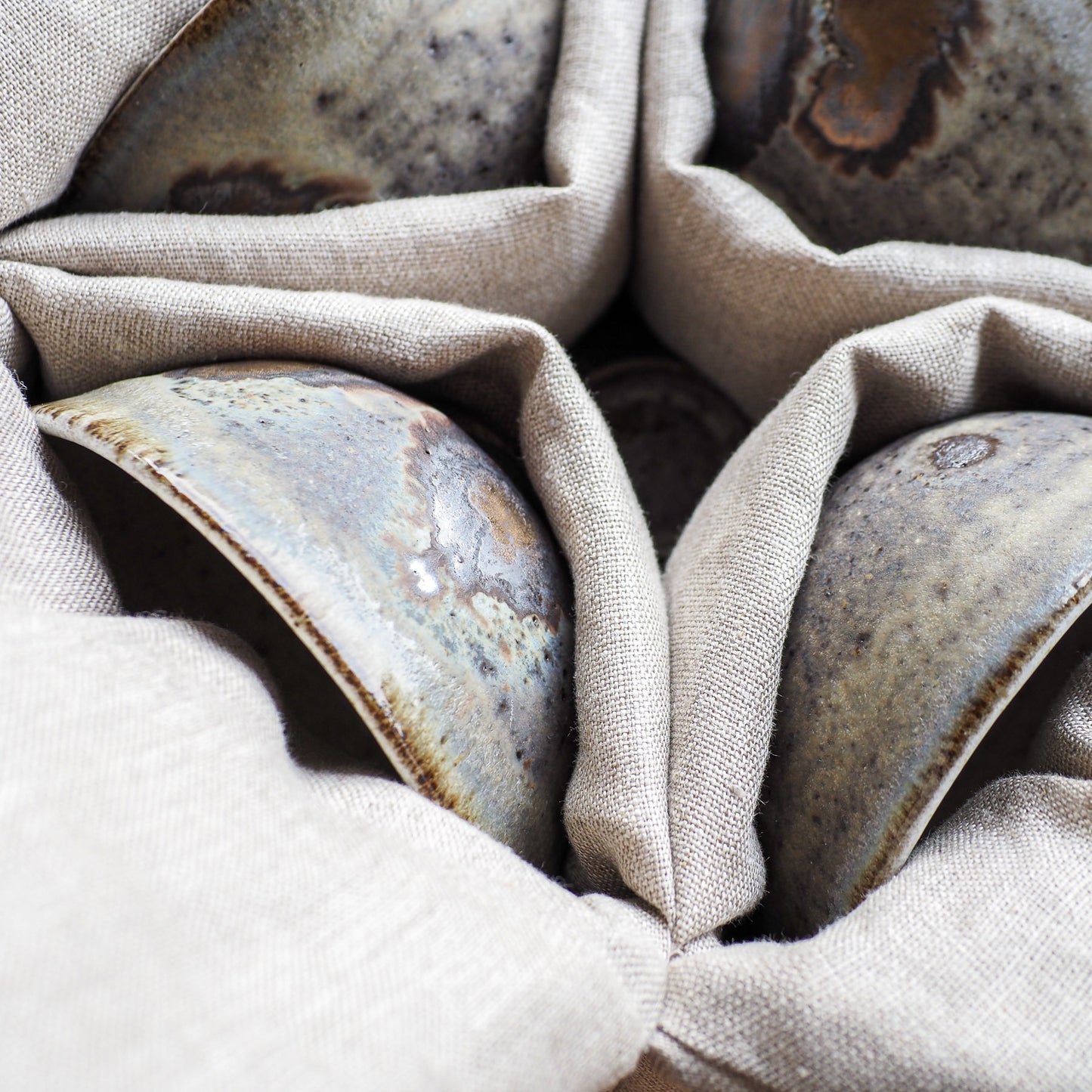 5 Yūgen Bowls In A Travel Bag
