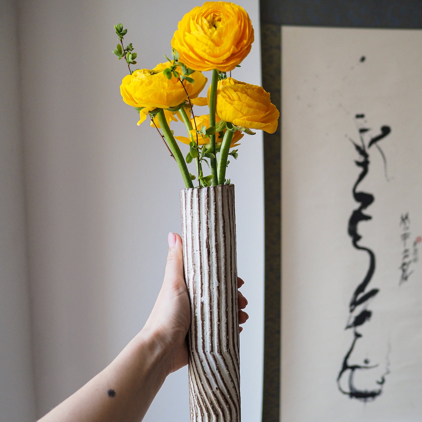 Shimu Vase