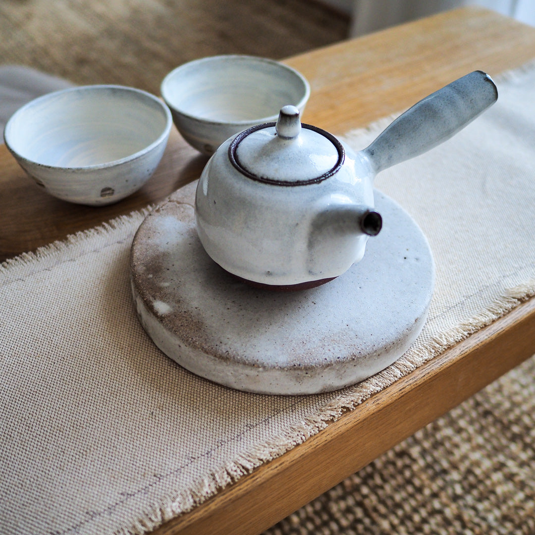 Round Teapot Holder