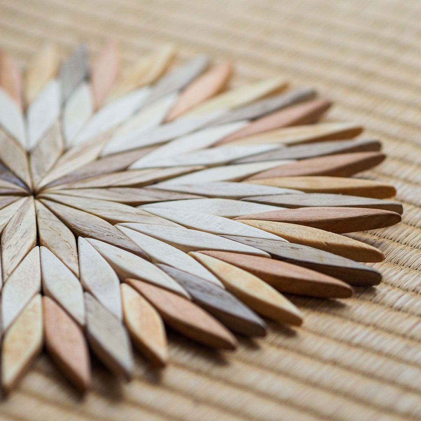 Sugi Trivet
