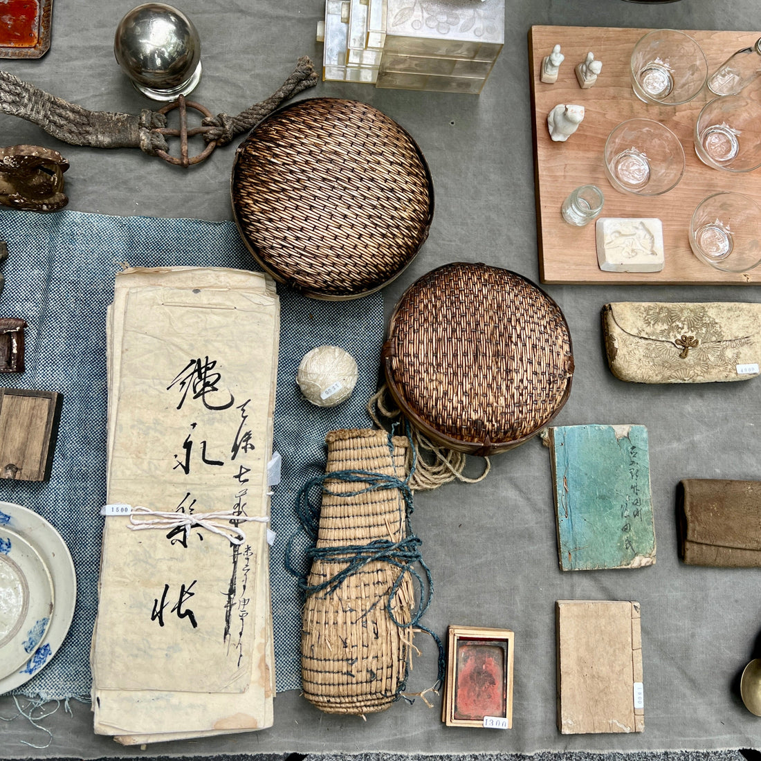 A Tea Person’s Guide to Flea Markets & Antiques in Japan