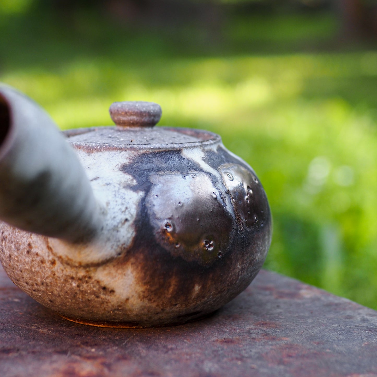Tiny Yūgen Sidehandle