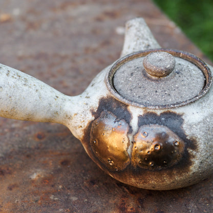 Tiny Yūgen Sidehandle